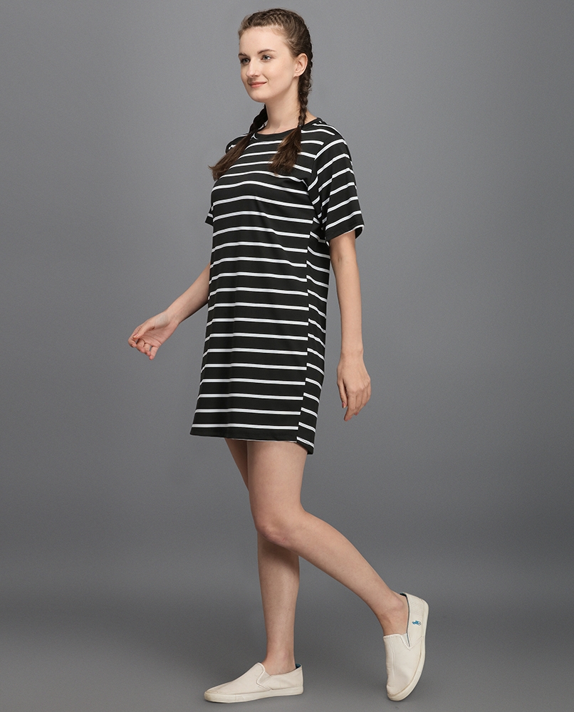 Half sleeves black full top