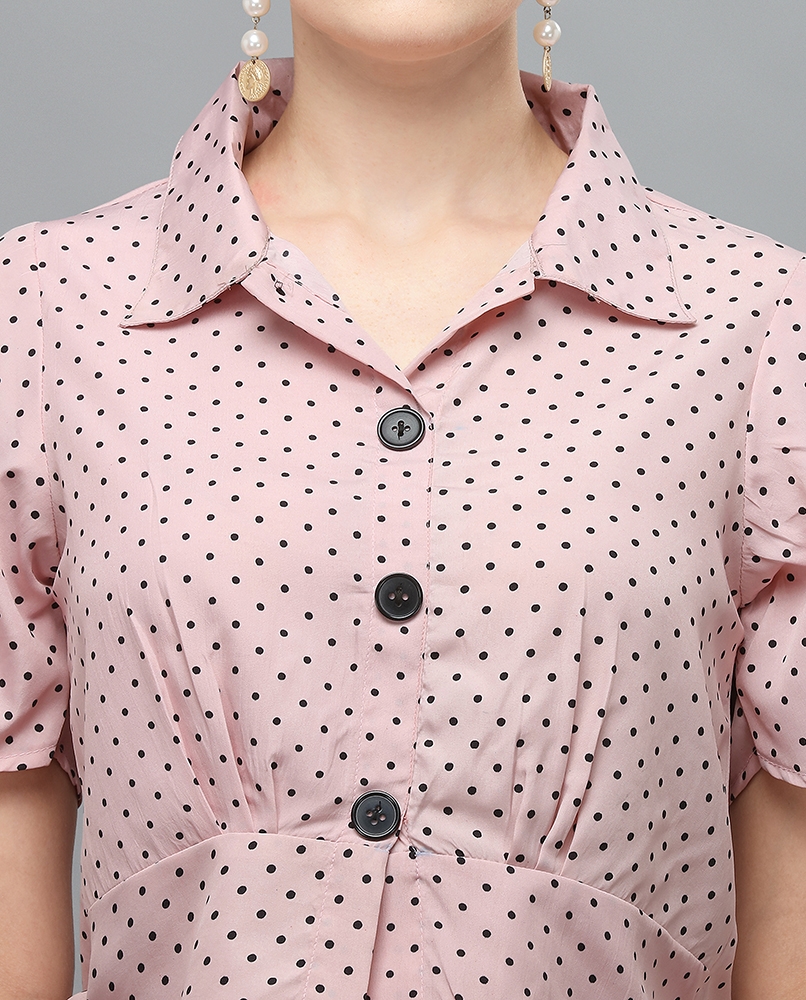 Spread collor crop top