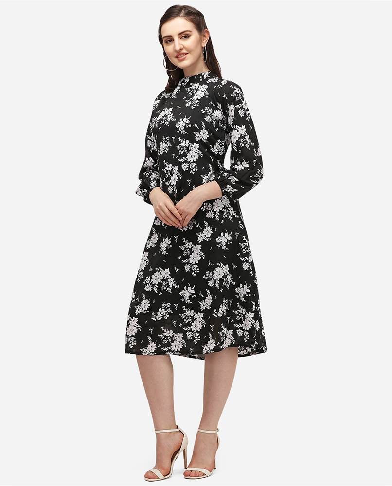 Black long sleeves dress