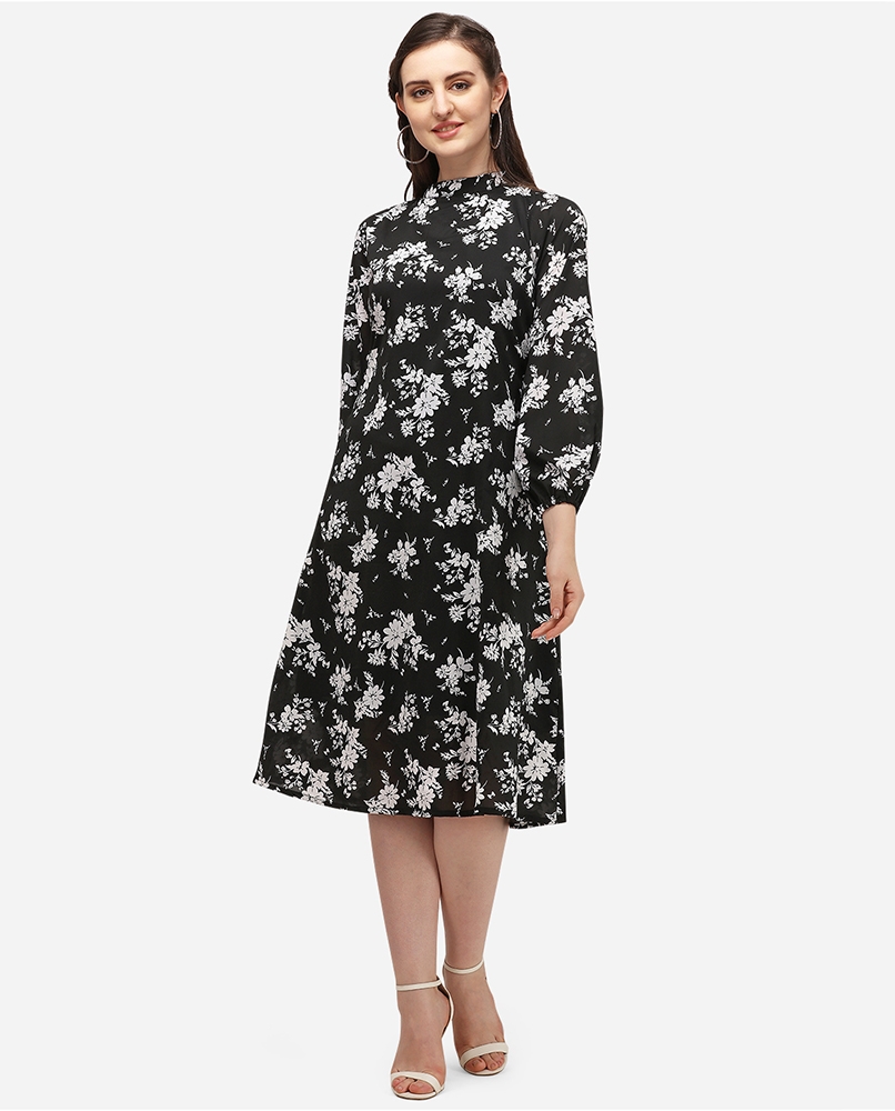 Black long sleeves dress