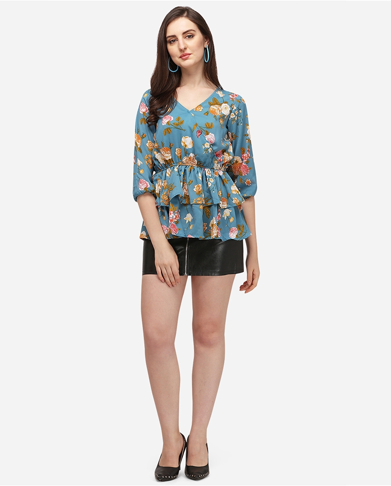 Long sleeves light blue top